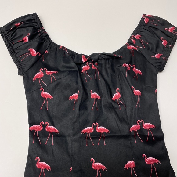 NWT Collectif Lorena Winter Flamingo Top - Picture 2 of 9